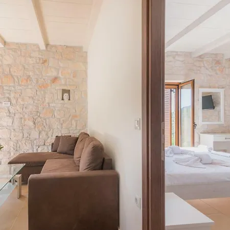 Stone Apartment *