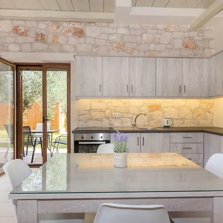 Stone Apartment *